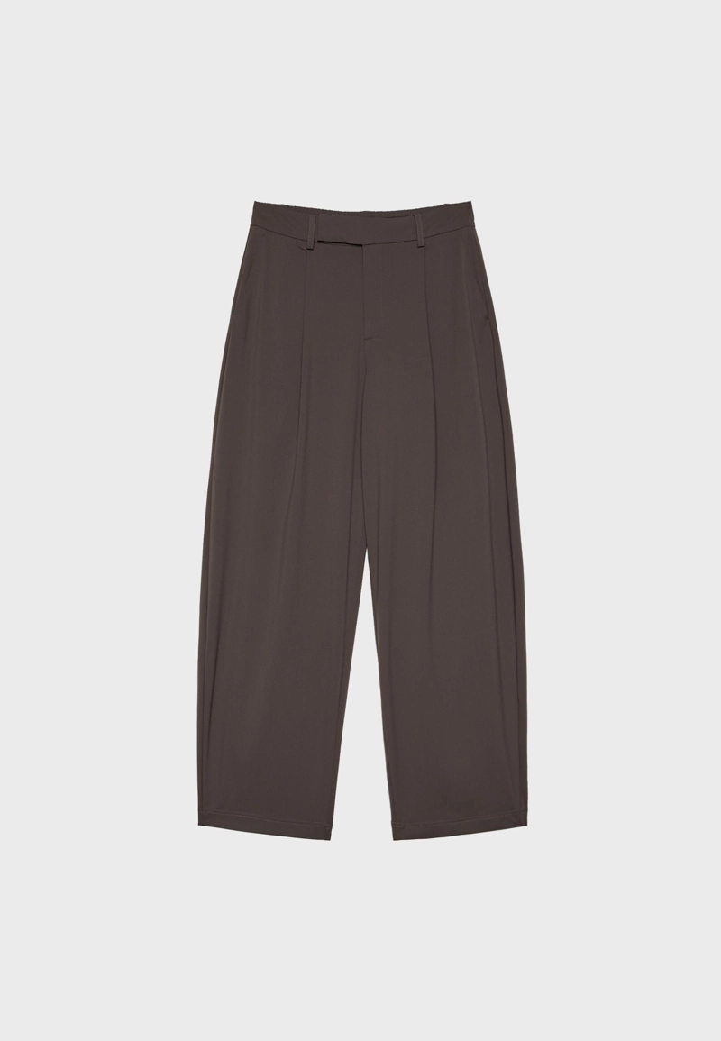 Брюки с защипами