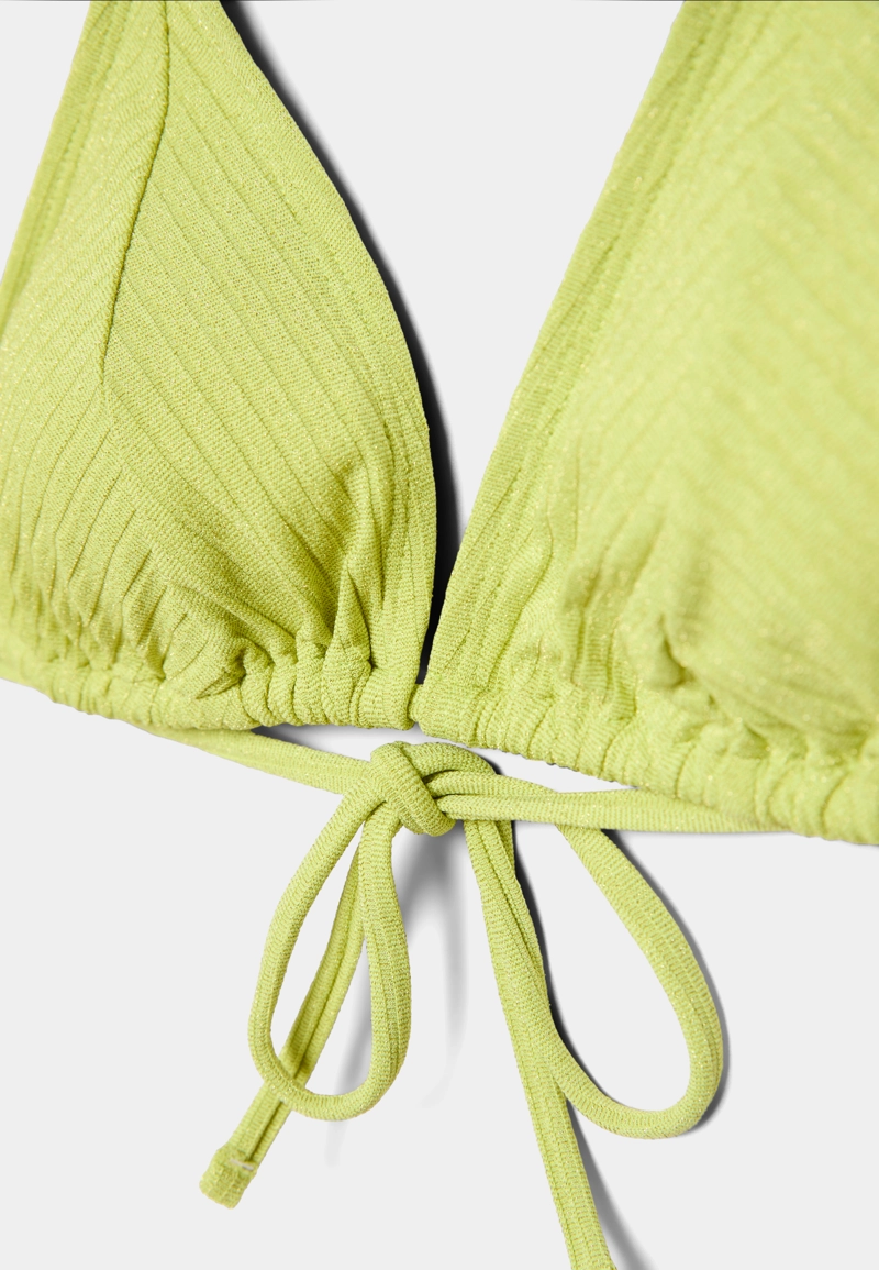 Бюстгальтер бикини треугольный в рубчик с блестящей нитью