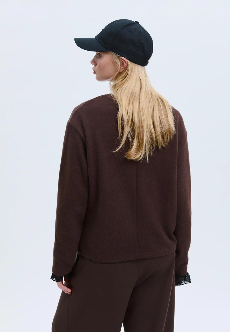 Трикотажная футболка с круглым вырезом