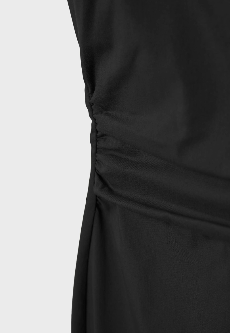 Платье миди из бенгалина с квадратным вырезом