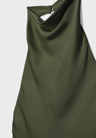 Khaki|2010/588/550 - Stradivarius Атласный топ с горловиной халтер