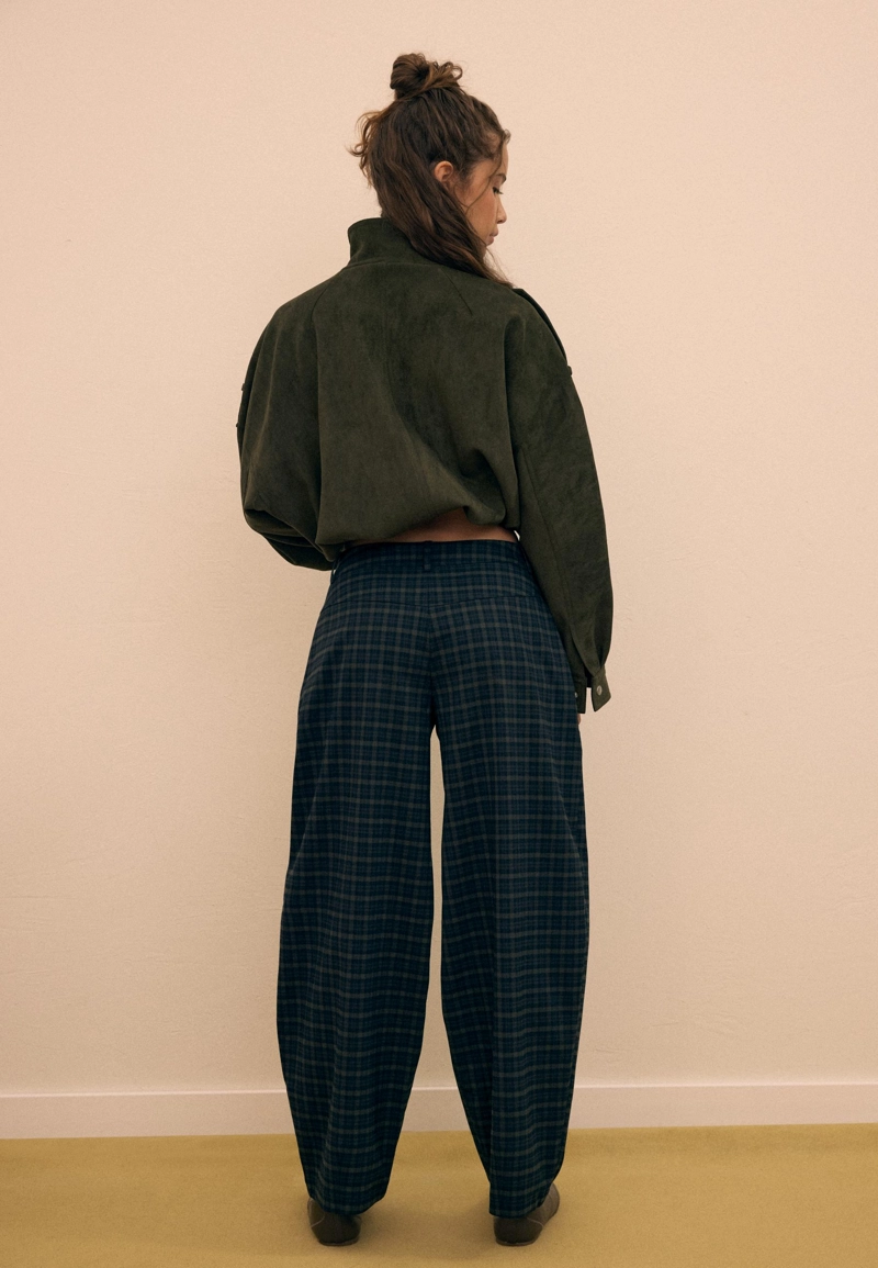 Брюки barrel fit в клетку