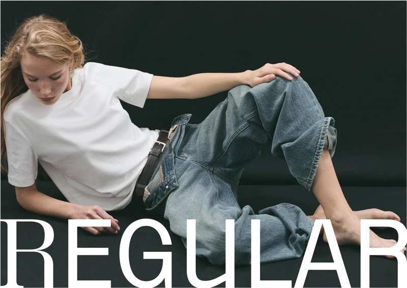 Базовая футболка классического кроя из плотного материала