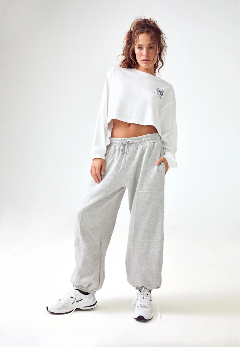 Брюки-джоггеры с рукавами-фонариками из флиса