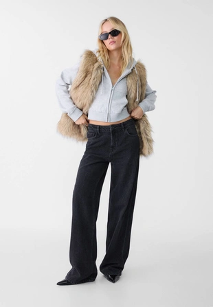 Джинсы прямого кроя со стразами- Заказать в России