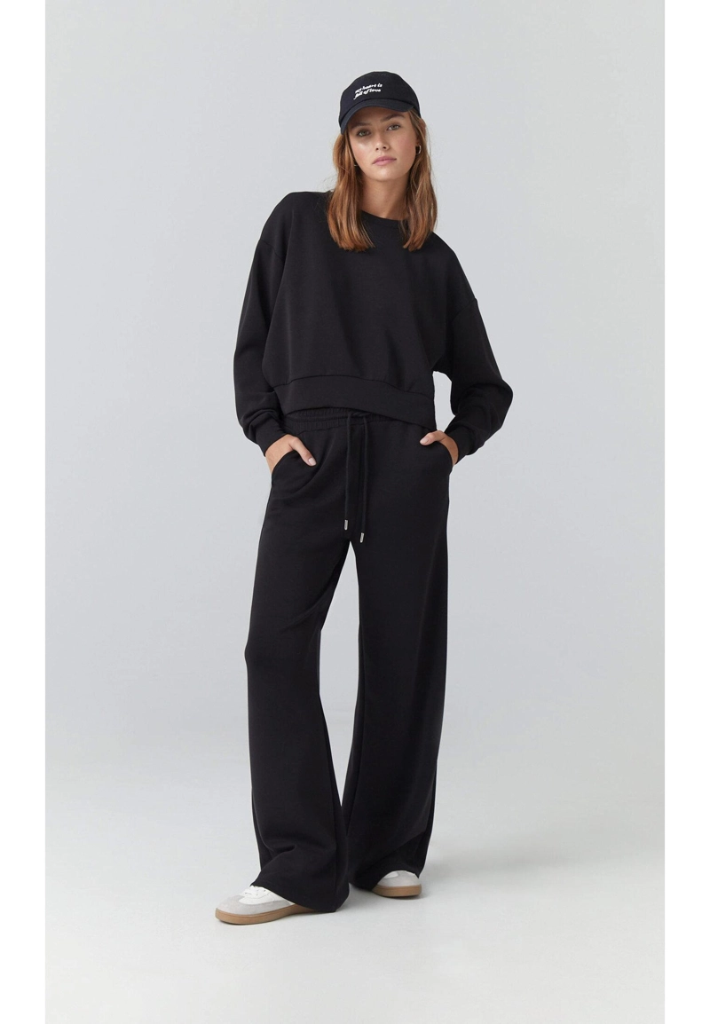 Брюки-джоггеры палаццо, мягкие на ощупь