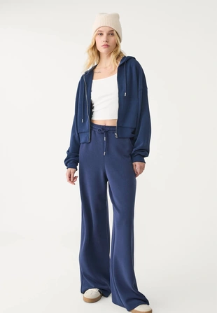 Куртка с капюшоном, из мягкой ткани- Заказать в России