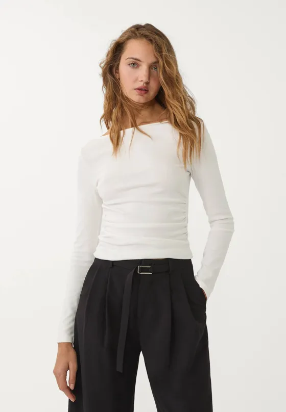 Футболка с длинными рукавами и сборками